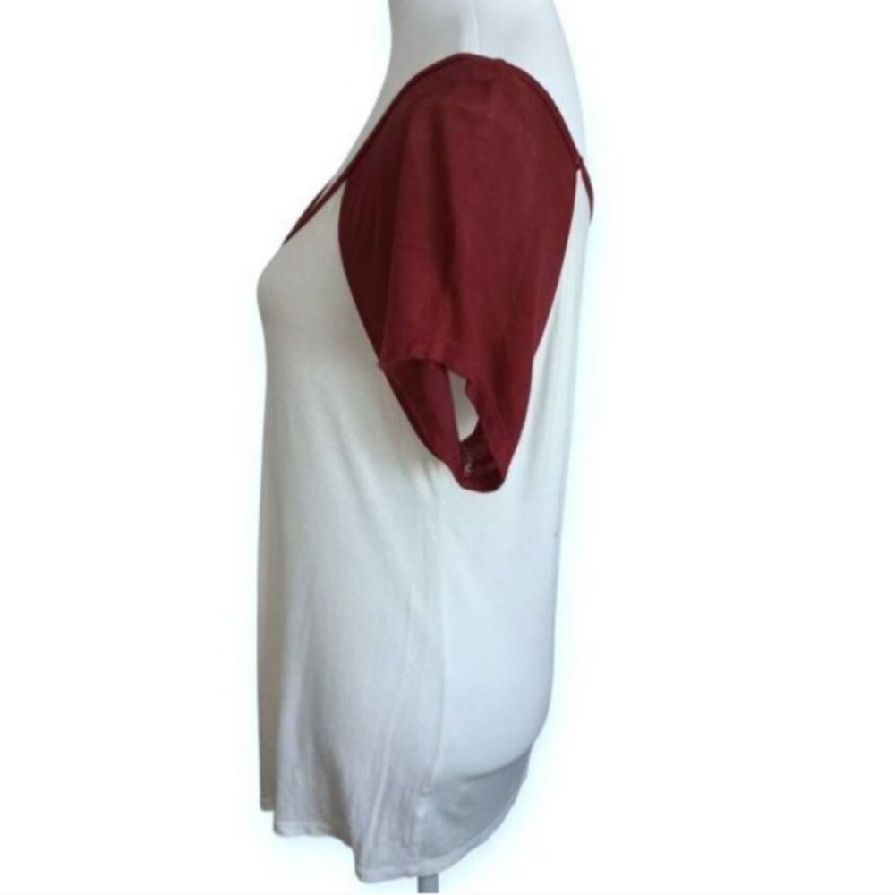 CHARLOTTE RUSSE MAROON & WHITE T-SHIRT SZ.M GUC. - Picture 3 of 7